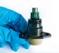 Katup Solenoid Elektronik Pompa Injeksi Bahan Bakar Diesel 12V 24V Bersertifikasi IATF16949 OE 050840477000 untuk Injeksi Tipe Distributor