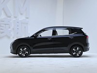 Wuling Bingo PLUS SUV compact électrique, design élégant, charge rapide, qualité fiable, idéal pour les trajets urbains en famille.