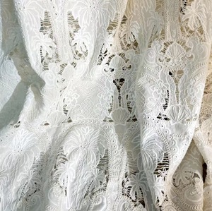 Tissu pour vêtements pour femmes Coconut Tree, tissu soluble dans l'eau 100% coton pour vêtements brodés ou robe hawaïenne, tissu en dentelle - Product Image 5