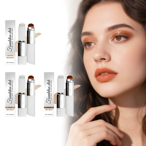 รองพื้นแบบแท่งเปลี่ยนสีได้ 13 กรัม เนื้อแมตต์ธรรมชาติ เหมาะกับทุกสภาพผิว - Product Image 1