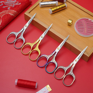 Retro cross-stitch scissors, handmade embroidery scissors, stainless steel scissors, thread trimmers, portable <b>small</b> household - Product Image 2