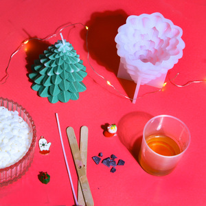 TIMESRUI Kit de fabrication de bougies d'<span class=keywords><strong>arbre</strong></span> de Noël créatif Bougies de cire en forme d'<span class=keywords><strong>arbre</strong></span> 3D Set de démarrage pour bricolage Décoration maison <span class=keywords><strong>Arbre</strong></span> de Noël - Product Image 4