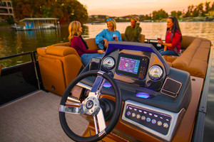 เรืออลูมิเนียมแบบแพ Pontoon ยี่ห้อ Ecocamor รุ่นปี 2025 ขนาด 25 ฟุต พร้อมขาย เรือยอชท์ FRP สำหรับตกปลา ใช้งานกลางแจ้ง ใช้พลังงานไฟฟ้า รวมเครื่องยนต์ - Product Image 3