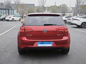 Volkswagen Golf 230TSI Automatique Luxe Icône 2016 – Berline Compacte Turbo & Toit Ouvrant, Bien Équipée & Amusante - Product Image 5