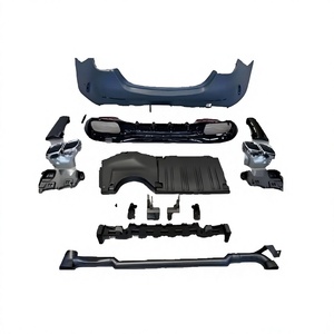 Kit carrosserie pour Mercedes Benz Classe C W206 C63 AMG Facelift, nouvelle version, pare-chocs avant et arrière en plastique rouge - Product Image 6