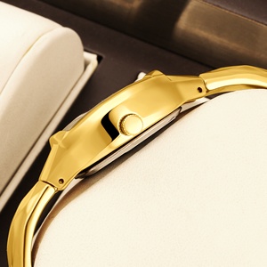 Orologio al Quarzo <span class=keywords><strong>da</strong></span> <span class=keywords><strong>Donna</strong></span> a Forma <span class=keywords><strong>di</strong></span> Botte - Quadrante Piccolo e Cassa in Lega, Elegante Orologio Analogico Impermeabile per Uso Quotidiano - Product Image 2