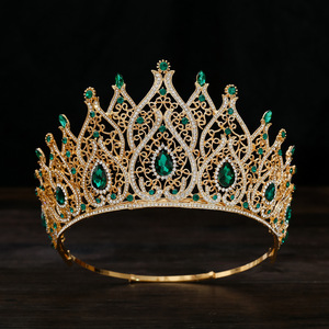 Couronne de Princesse Personnalisée pour Fille Grand Diadème Floral en Métal Doré pour Mariée Reine et Concours - Product Image 2