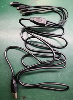 Chargeur 12 ports à charge rapide avec câbles 1-vers-4 pour recharge simultanée de 48 écouteurs, 20W, 2 heures de charge, modèle C48