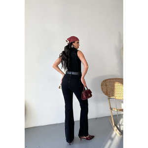 Combinaison en jean sans manches zippée pour femme, coupe évasée, avec bonnets intégrés - Product Image 1