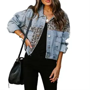 Kadın moda trendi açık mavi kısa leopar jean ceket özel pamuklu ceket üretici