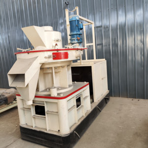 <span class=keywords><strong>Presse</strong></span> <span class=keywords><strong>à</strong></span> granulés de bois et déchiqueteuse <span class=keywords><strong>à</strong></span> haute productivité (tonnes/heure) avec moteur de 200 kW - Product Image 4