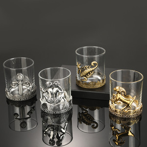 SNW logotipo personalizado artesanía doce estrellas signo Aleación de Metal Basado en hojas vaso de vidrio sin hojas vino sin tallo whisky vasos de chupito - Product Image 4