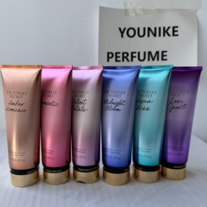 Velnet Petels Love Spell Bloom Eau De Parfum Floreale Liquido da Donna 236ml Spray a Lunga Durata Lozione Corpo Lussuosa per Uso Quotidiano - Product Image 1