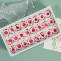 Fournisseurs actifs de têtes de roses conservées 2-3 véritables roses naturelles pour toujours pour la décoration intérieure ou l'arrangement de mariage