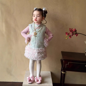 Tongxingyuan Girls Traditional Chinese Dress Green Lace Cheongsam Winter Thickening New Year Occasion Cotton Fabric - Product Image 2