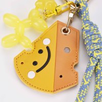 En gros, Breloque de sac et porte-clés pour femme, motif dessin animé 'Cheese Smile' avec pendentif chien ballon et cordon