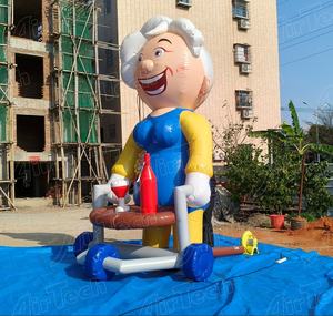 Bon <span class=keywords><strong>prix</strong></span> Vente directe usine Location événementielle Ballon <span class=keywords><strong>gonflable</strong></span> Sarah la <span class=keywords><strong>poupée</strong></span> hollandaise avec voiture à bière, ventilateur intégré, étanche et durable - Product Image 3