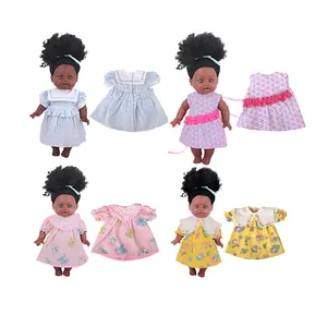 12インチアフリカの黒の赤ちゃん人形の女の子は赤ちゃん人形のドレスアップのためのかわいい服をドレスアップ