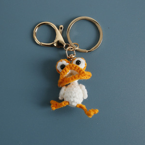 Llavero de ganchillo de pato lindo, divertido patito feo de punto, colgante de hilo, muñeco de animal tejido, llavero de rana de ganchillo - Product Image 2