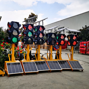 إشارة مرور LED محمولة تعمل بالطاقة الشمسية بقوة 60 واط، حماية IP65، تحكم عن بعد، قطر 30 سم للتقاطعات المؤقتة - Product Image 3