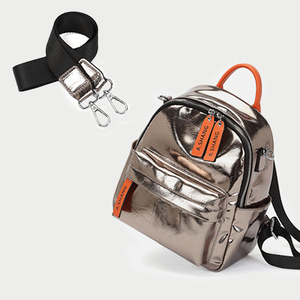 Mini Zaino Personalizzato in Pelle Metallizzata Lucida per Ragazze Universitarie - Product Image 3
