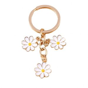 Daisy Flower Keychain for Car Key Souvenir Gifts for Women <b>Men</b> Handbag Pendant <b>Keyrings</b> DIY Jewelry Accessories - Product Image 1