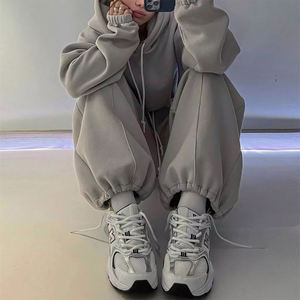 Jersey corto de <span class=keywords><strong>Gimnasio</strong></span> Deportivo con cremallera completa de algodón ligero para mujer con capucha recortada chándal con logotipo personalizado - Product Image 2