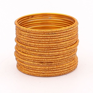 กำไลข้อมืออะลูมิเนียมสไตล์แฟชั่นสุดพิเศษ สีทองแบบ Zari เบอร์ 94 98  หลากหลายสี - Product Image 1