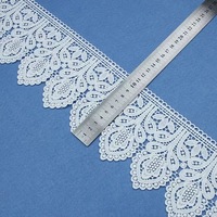 Stock d'usine : Tissu brodé en soie de lait soluble dans l'eau, non élastique, avec bordure en dentelle et broderie code-barres, pour accessoires de rideaux et de vêtements