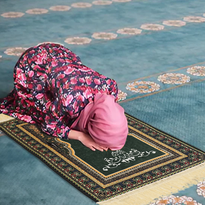 Non-slip Islamic <strong>Prayer</strong> Mat Soft Thick Polyester <strong>Muslim</strong> <strong>Prayer</strong> <strong>Rug</strong> for Home or <strong>Travel</strong>