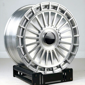 Cerchi Forgiati 5x120 per Rolls Royce Ghost Phantom Cullinan Spectre 23 24 Pollici Cerchi in Lega Nero Lucido - Product Image 3