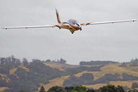 FMS 3M Fox 3000mm Aerobatic EP Electric RC Glider PNP avec hélice pliable, servo métallique 23G, construction en mousse EPO sans vis, montage rapide