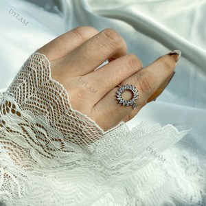 Dylam-anillos de plata de ley 5A con zirconia cúbica, anillos de compromiso con zirconia cúbica, zirconia, circonita, zirconita, forma de flor solar, para mujeres - Product Image 2