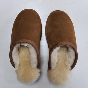 Chaussons <span class=keywords><strong>en</strong></span> laine mérinos et <span class=keywords><strong>peau</strong></span> de mouton avec logo personnalisé, <span class=keywords><strong>en</strong></span> cuir sué<span class=keywords><strong>d</strong></span>é véritable, chauds pour l'hiver, mules respirantes <span class=keywords><strong>en</strong></span> fourrure <span class=keywords><strong>d</strong></span>'<span class=keywords><strong>agneau</strong></span> - Product Image 2