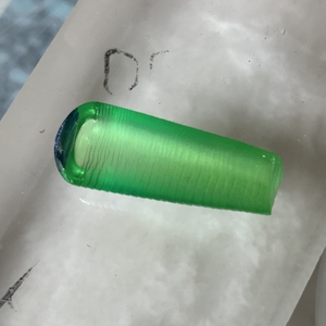 100 Gramos de Diamantes de Laboratorio sin Cortar, Corindón Verde en Bruto para la Fabricación de Gemas Sueltas - Product Image 6