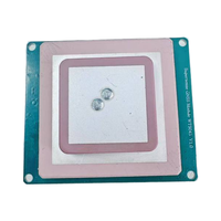 ZED-F9P-01B-01-LORA antenne double bande L1 + L2 intégrée et le module LORA peuvent être utilisés comme station de base ou station mobile (rover)