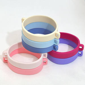 Accessoires pour gobelets en gros : Cordon <span class=keywords><strong>de</strong></span> transport en silicone, support anneau <span class=keywords><strong>de</strong></span> suspension en silicone pour bouteille d'eau, compatible avec les poignées <span class=keywords><strong>de</strong></span> gobelets - Product Image 6