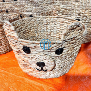 Panier tissé en forme d'ours mignon en jacinthe d'eau, panier de rangement d'animaux fait à la main pour chambre d'enfants, jouets pour enfants, stockage de vêtements - Product Image 1