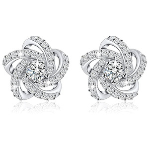 Orecchini a Perno a Forma di Stella Intrecciata per Donne, Accessori per Orecchie da Indossare Quotidianamente - Product Image 1