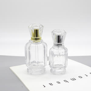 Flacon de parfum en verre personnalisé pour femme, en forme de lanterne, flacon pulvérisateur en forme de pagode avec clip, flacon cosmétique vide rechargeable - Product Image 2