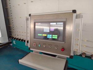 קו ייצור אוטומטי לחלוטין של זכוכית מבודדת עם שטיפה, לחיצה ומילוי משולבים - Product Image 2