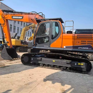Excavadora de cadenas Doosan Dx225LCB usada de alta calidad en venta, motor principal en excelentes condiciones, lista para enviar - Product Image 2