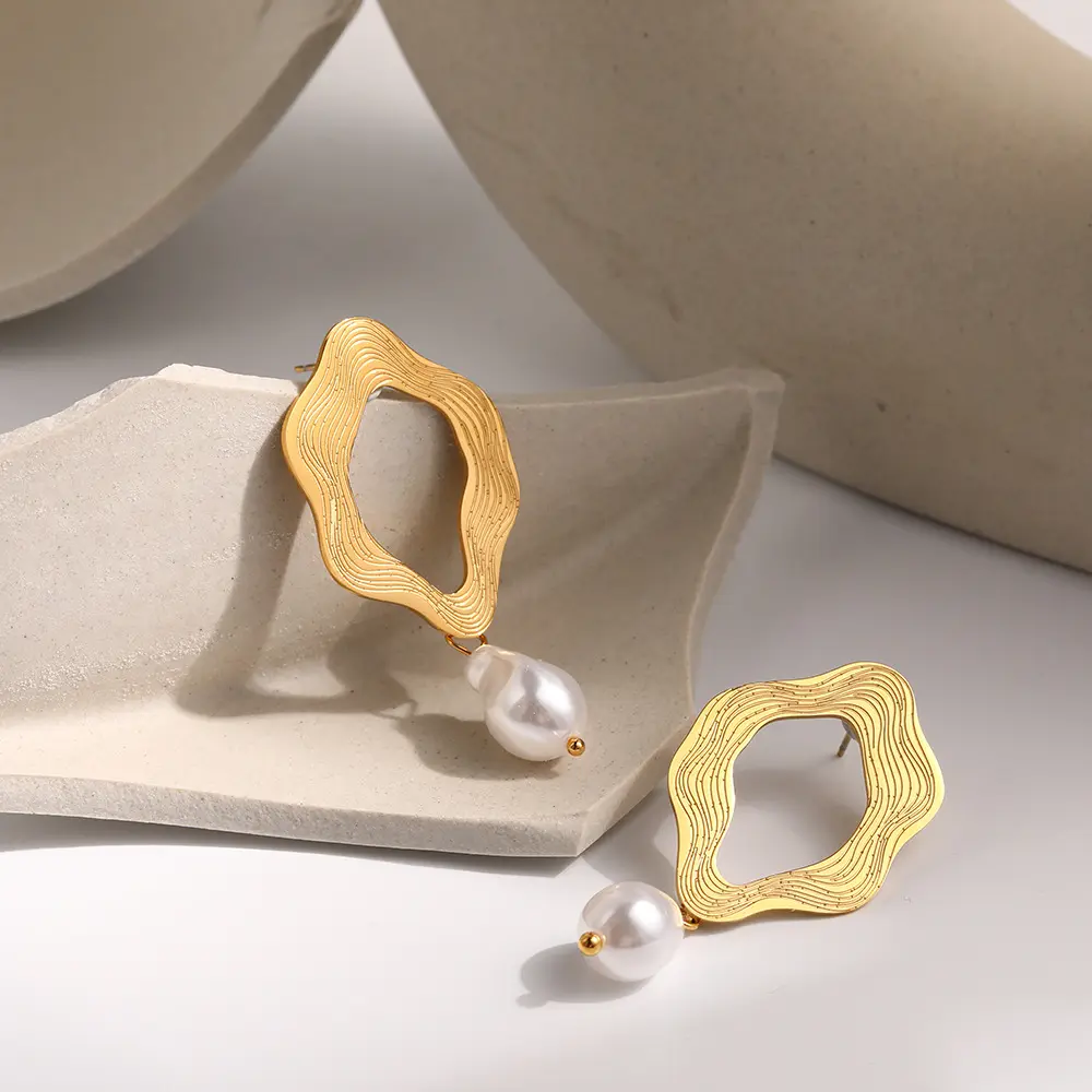 Zarif 18K altın kaplama paslanmaz çelik iplik küpe kadınlar için yeni Charm geometrik abartılı inci kolye saplama küpe