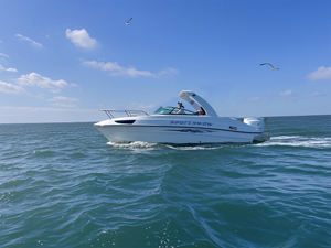 Moteur hors-bord très demandé pour bateau de pêche en <span class=keywords><strong>mer</strong></span>, disponible en bateau de pêche en fibre de verre, mini-yacht pour usage familial - Product Image 2