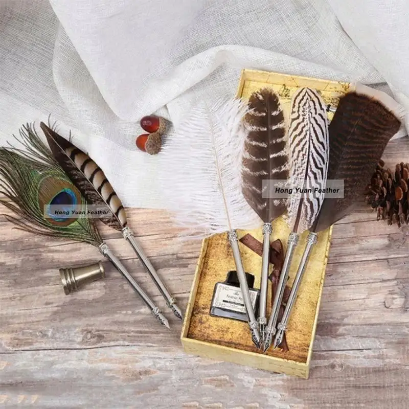 Antiguo Dip pluma de la pluma con tallo de picadas pluma de escribir Quill