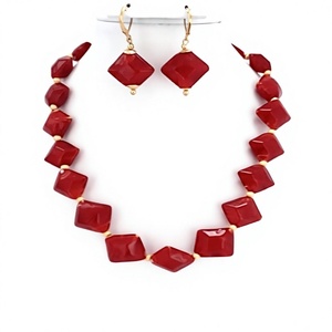 Collar de Joyería con Colgante de Resina Hecho a Mano, Accesorio de Moda al por Mayor para Mujer, Ideal para Bodas, Fiestas y Festivales - Product Image 1