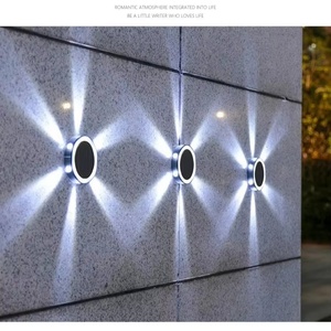 Luz Solar para Jardín IP65, Luz LED de Suelo con Doble Temperatura de Color, Sensor de Luz para Exteriores, Patio, Jardín, Balcón, Escaleras, Material ABS - Product Image 3