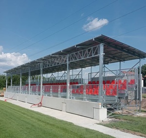 Diseño personalizado Estadio Grandstand Canopy CETA Marca Made in Italy con pilares de soporte frontal Deportes y productos de entretenimiento - Product Image 5