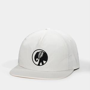 Casquettes Snapback personnalisées OEM à 5 panneaux avec logo brodé, mode simple, chapeaux en nylon blanc non structurés - Product Image 2