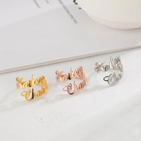 Bagues à double nom en acier inoxydable plaqué or véritable 18 carats, cadeau de fiançailles de mariage à la mode avec affichage du nom supérieur et inférieur